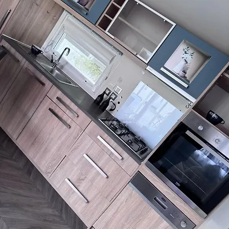 Mobile 44 Bois Dormant 营地 *